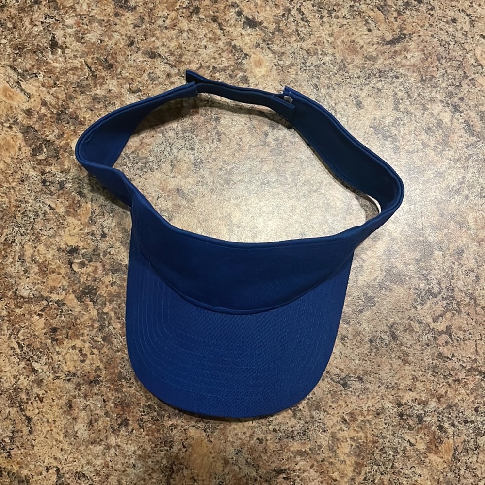 Adidas Visor - Picture 4 of 4